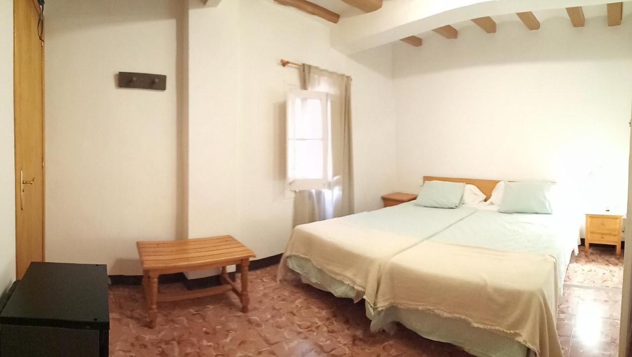 Hostal Fonda Cerdanya La Pobla de Lillet Exterior foto